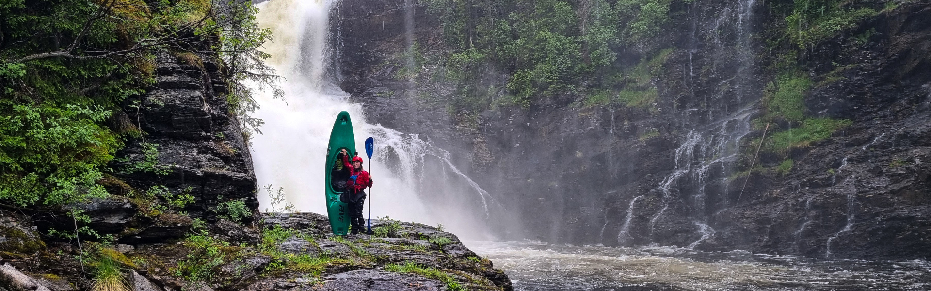 Portage of the Etna waterfall, Norway.